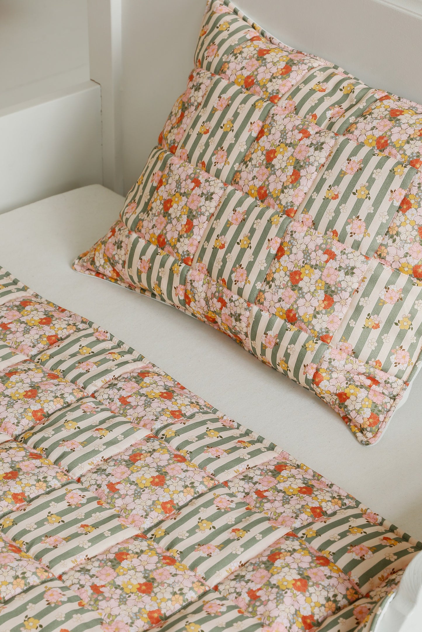 Cotton Quilted Patchwork Blanket + Pillow Set Small - Green Garden