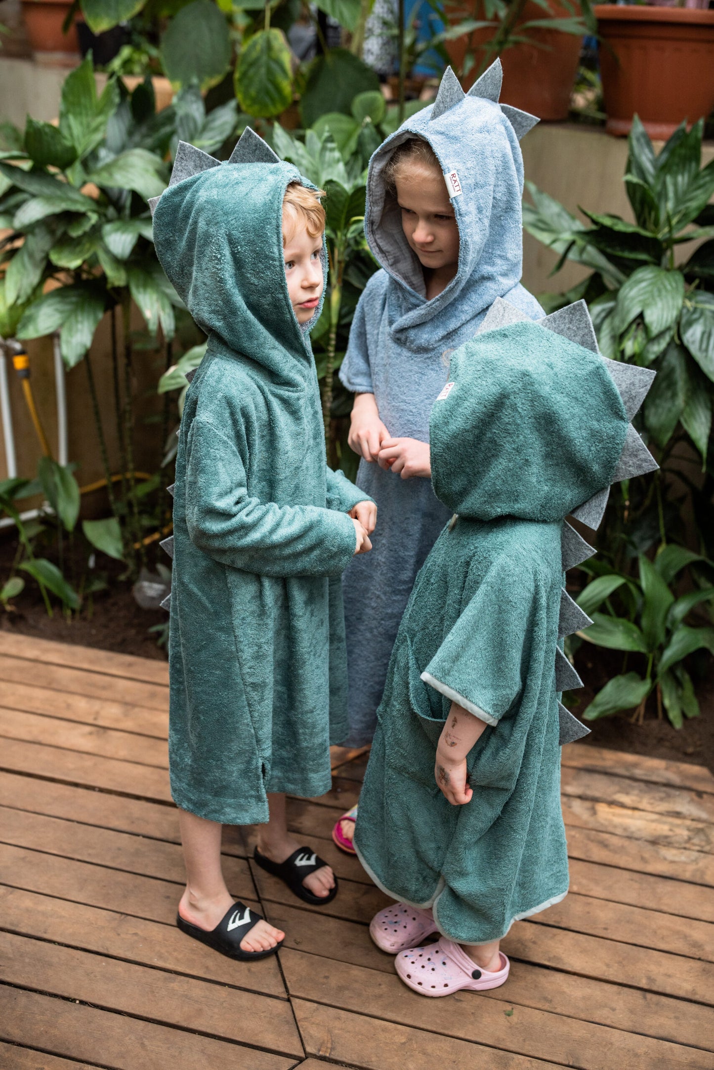 Short-Sleeve Poncho DINOSAUR - For KIDS (Size 122-150)