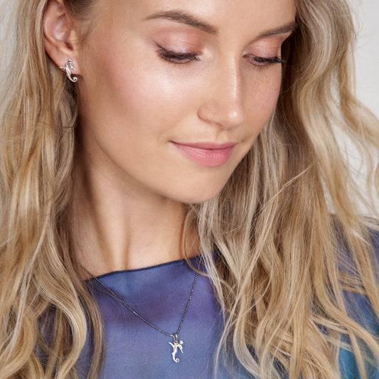Mini Hippocamp Silver Pendant