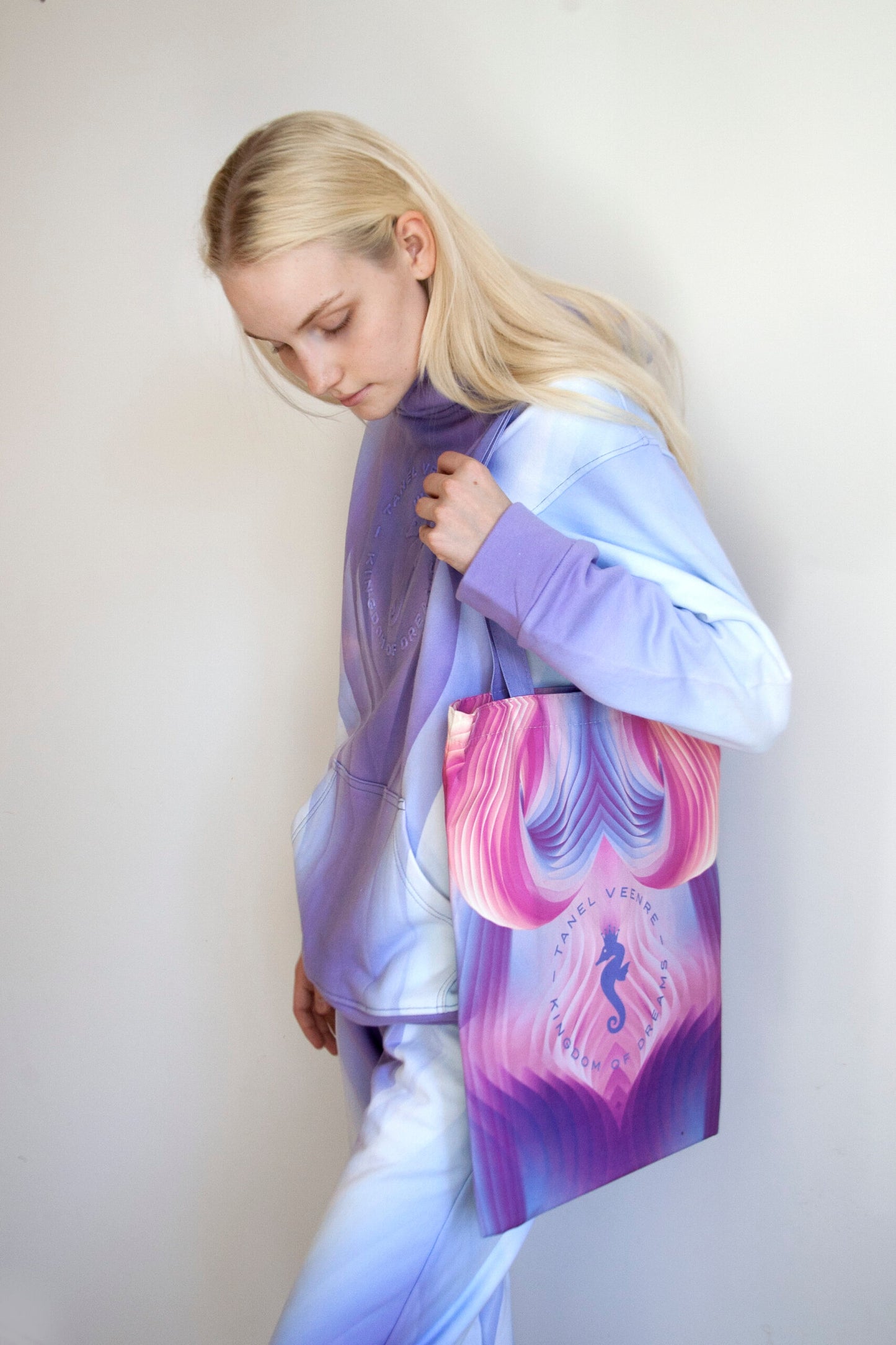Mirage tote bag