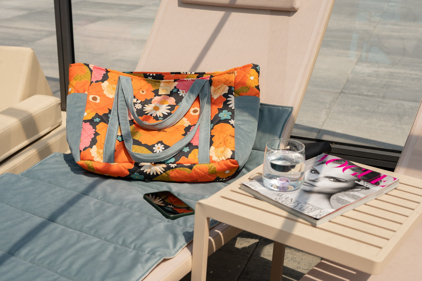 Mom / Weekender Bag - Picnic With Flowers